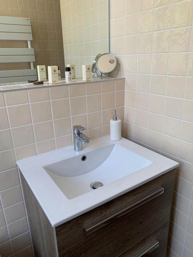 Le Donjon D'Anthon Bed & Breakfast Екстериор снимка